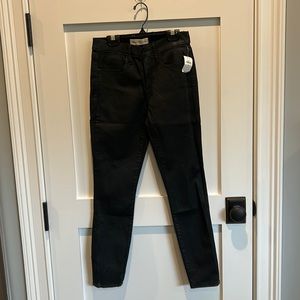 Gap true skinny black jeans 26 NWT